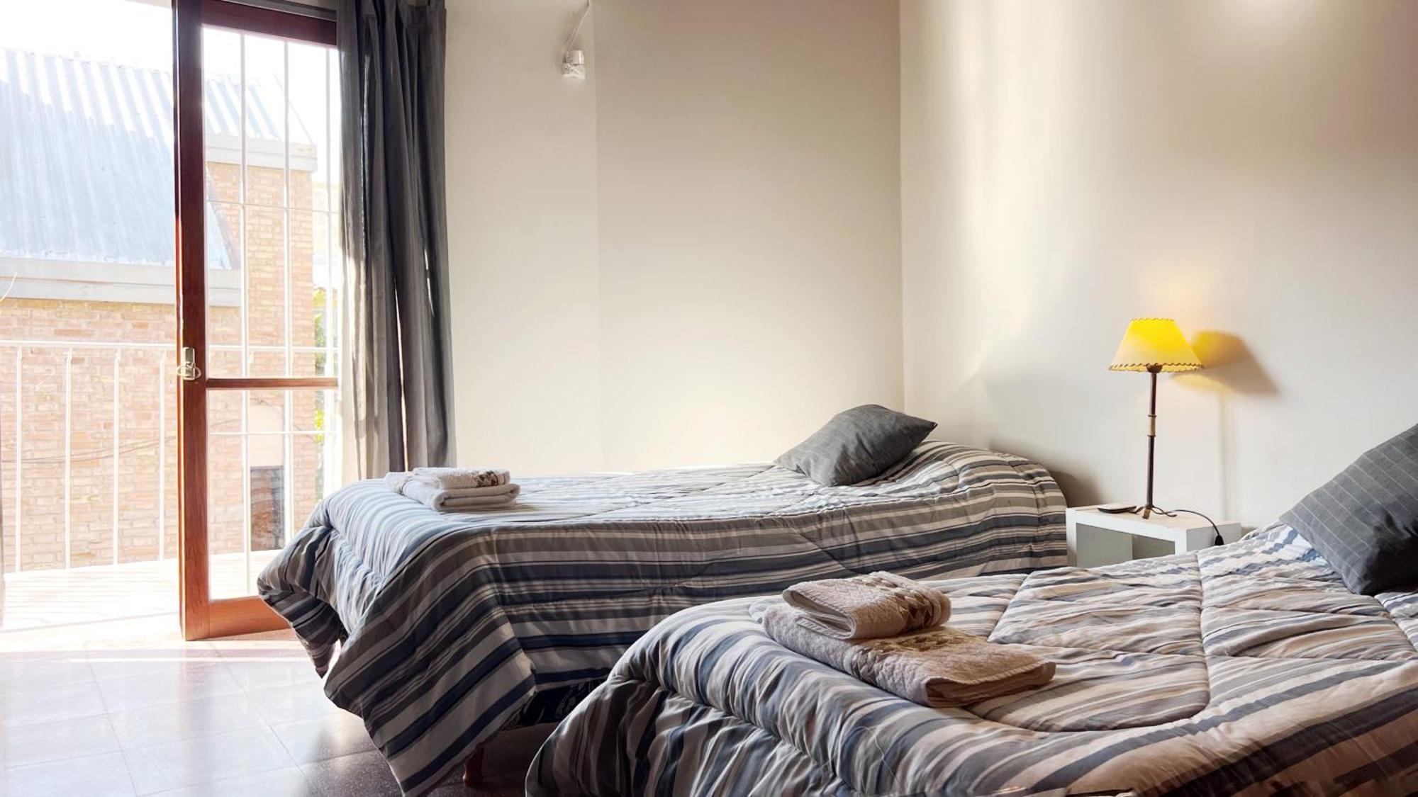 Duplex Mendoza Con Chochera Techada Экстерьер фото